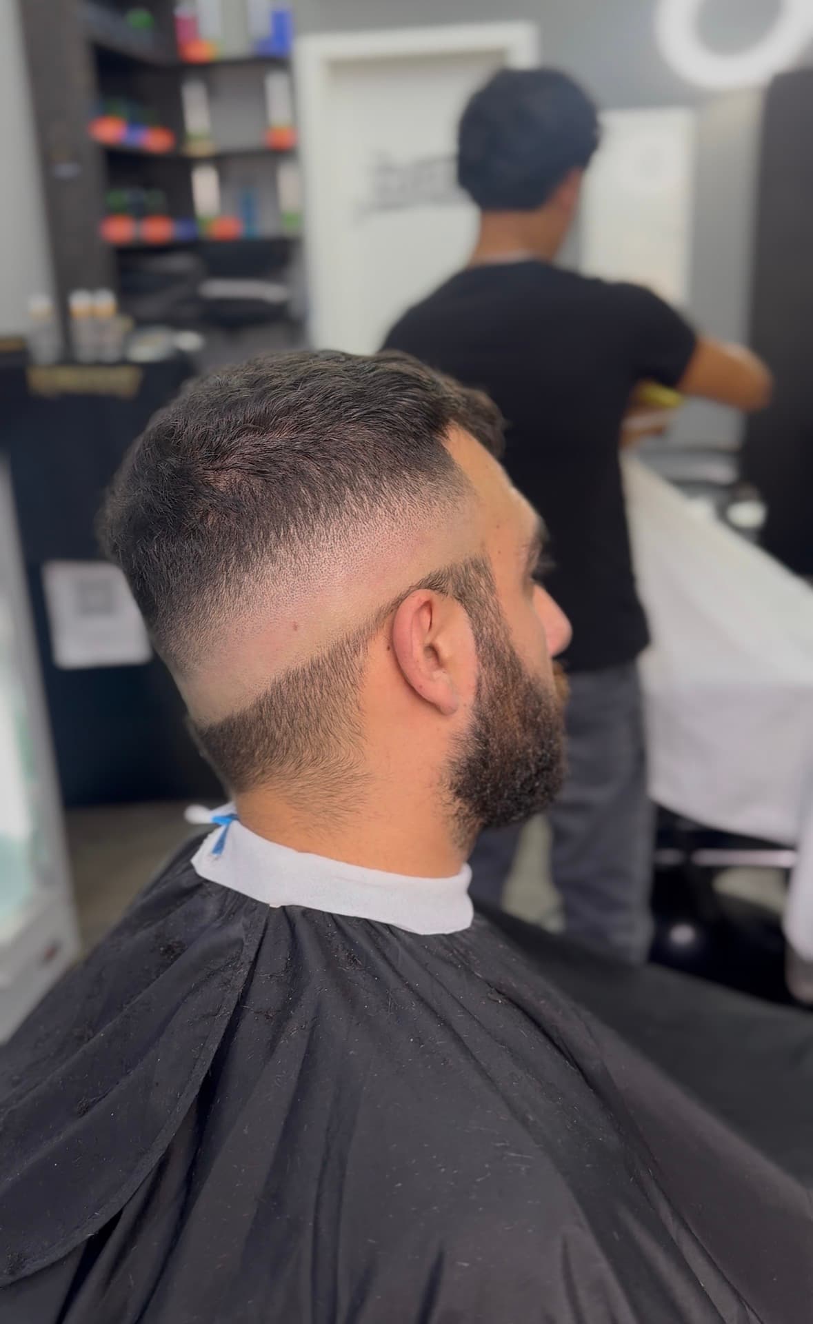 Skin Fade mit sauberem Bartübergang von KINGSCUT7 in Hannover